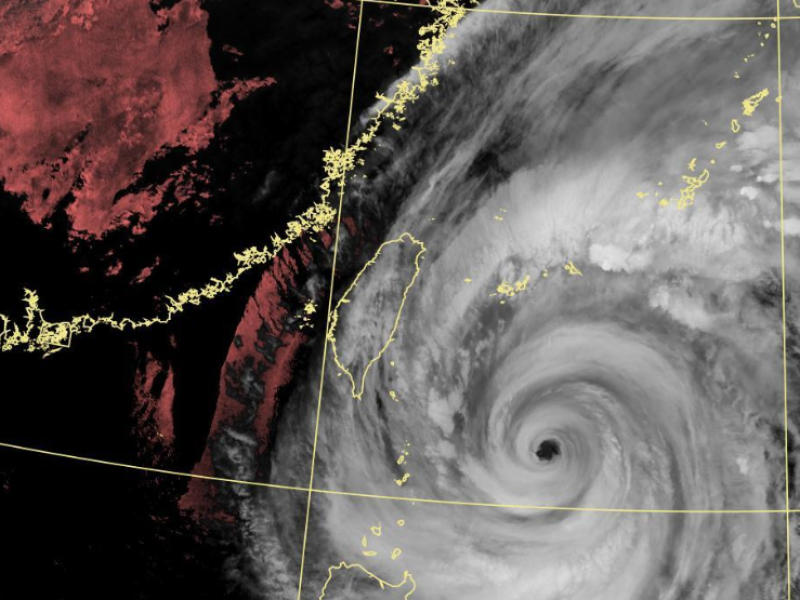 薔琵減弱變中颱、明後天最劇 ! 預計通過台灣東北方近海 暴風圈將涵蓋全台
